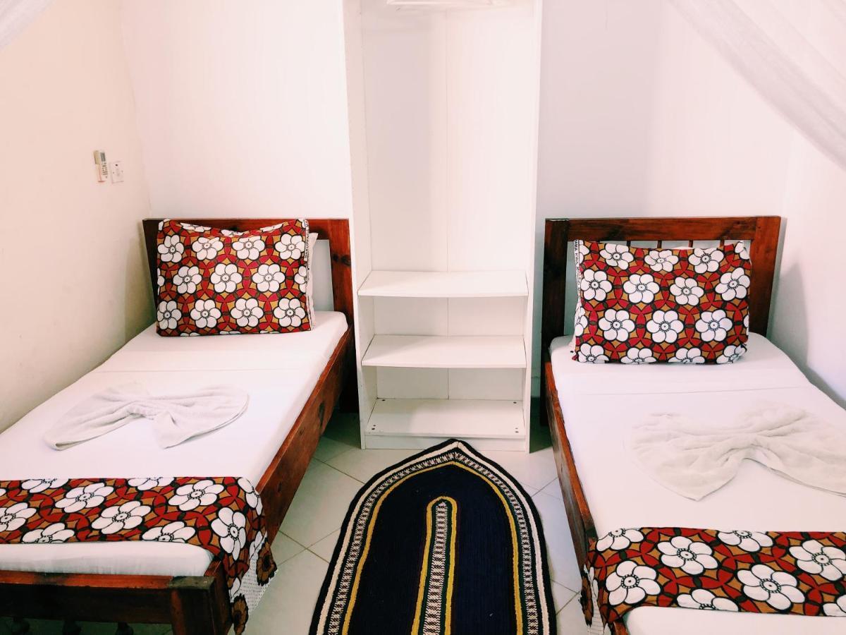 Kelele Square Bed & Breakfast Zanzibar Екстериор снимка