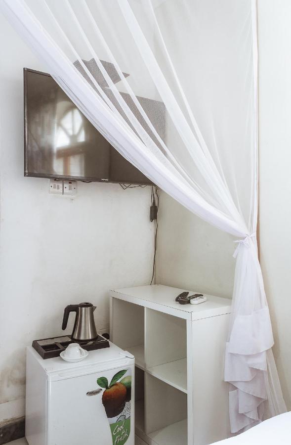 Kelele Square Bed & Breakfast Zanzibar Екстериор снимка