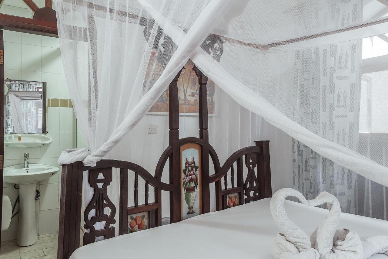 Kelele Square Bed & Breakfast Zanzibar Екстериор снимка